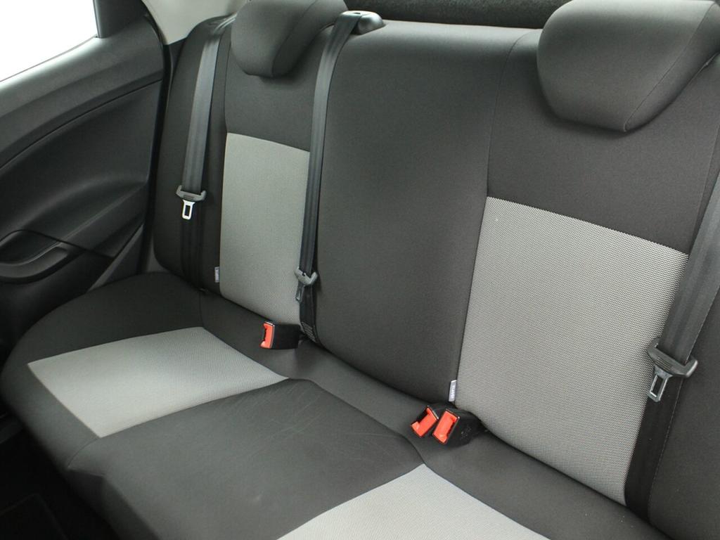 Seat Ibiza 1.4 TDI 90cv Reference Plus 23