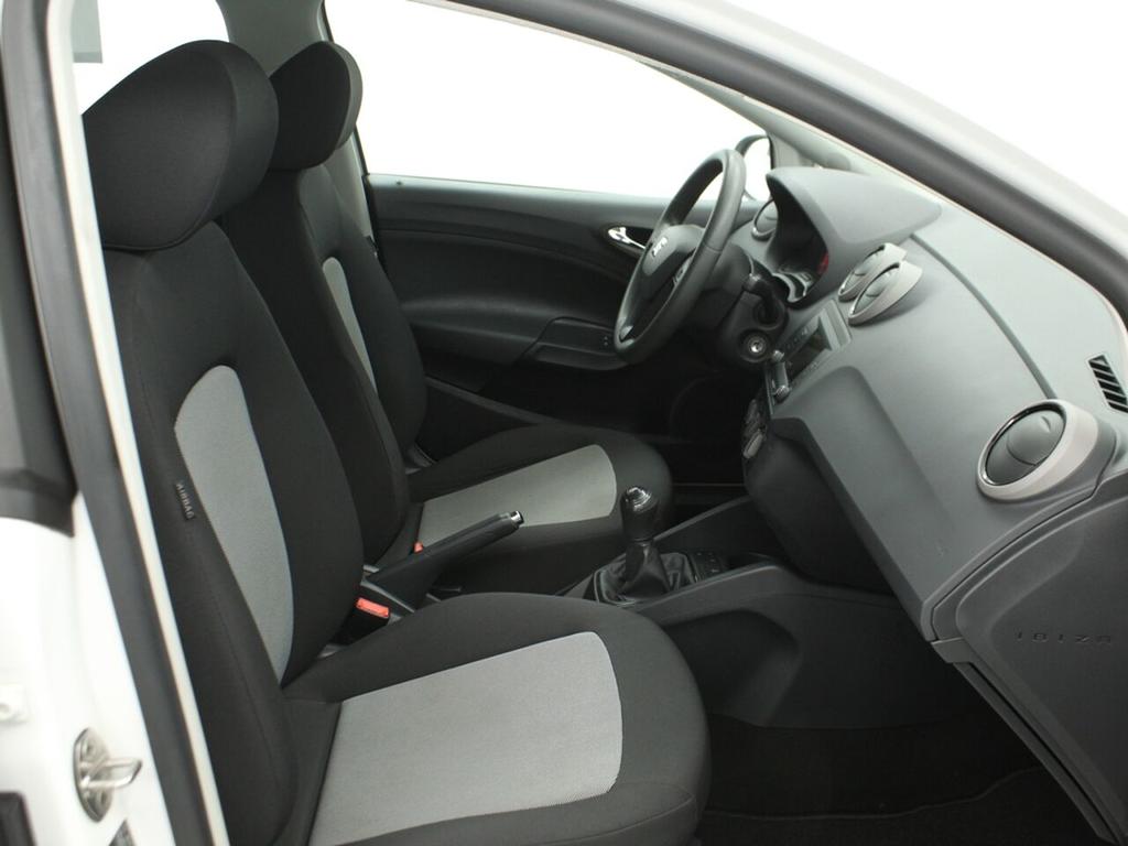 Seat Ibiza 1.4 TDI 90cv Reference Plus 5