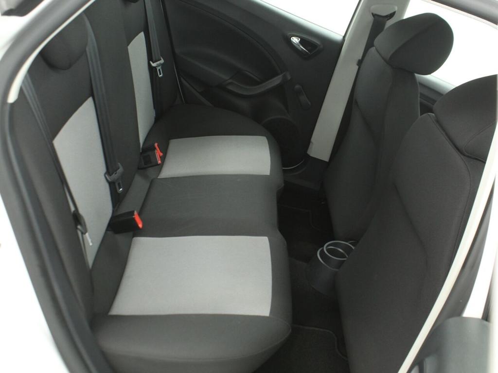 Seat Ibiza 1.4 TDI 90cv Reference Plus 6