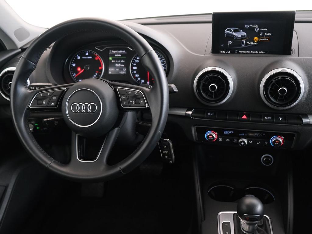 Audi A3 2.0 TDI S tronic Sportback 13
