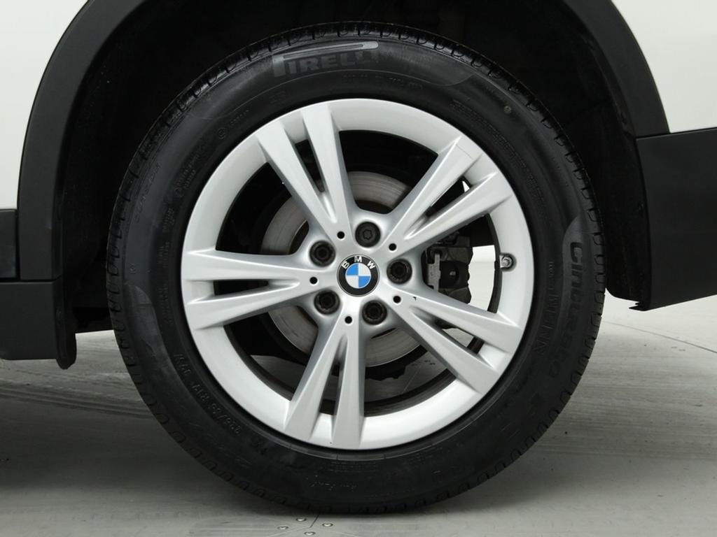 BMW X1 sDrive18d 8