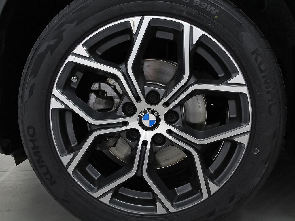BMW X1 sDrive18dA 8