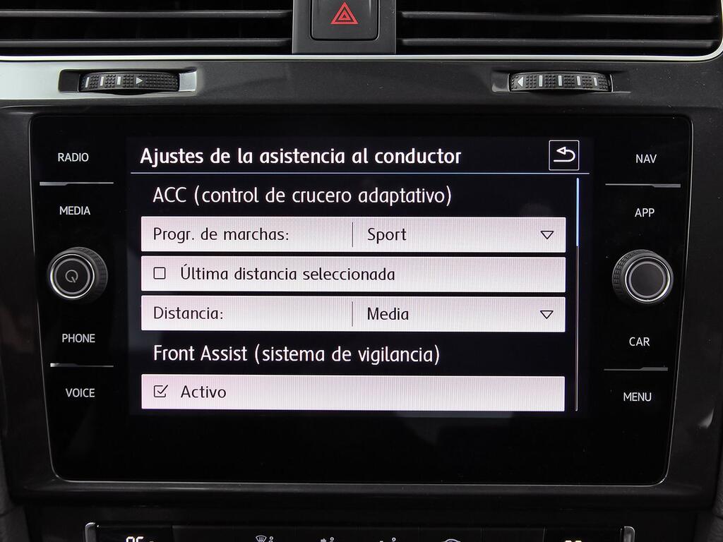 Volkswagen Golf Advance 1.6 TDI 85kW (115CV) 24