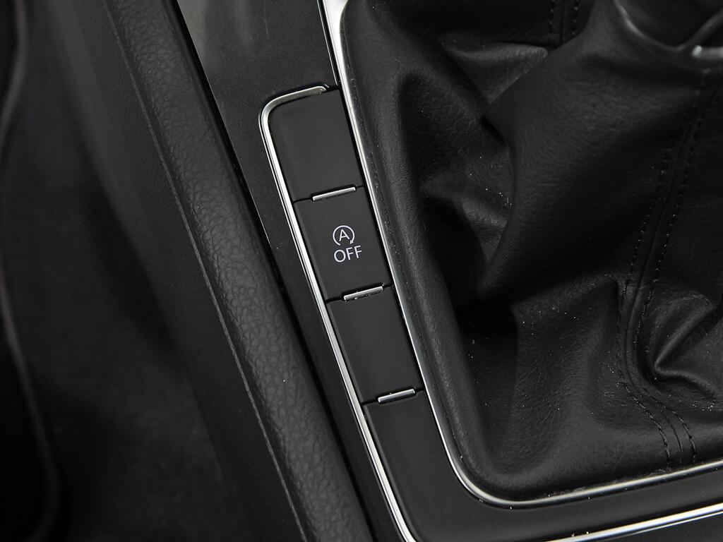 Volkswagen Golf Advance 1.6 TDI 85kW (115CV) 30