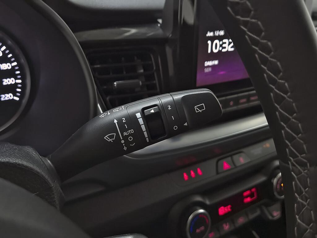 Kia Stonic 1.0 T-GDi 74kW (100CV) MHEV MT Drive 15