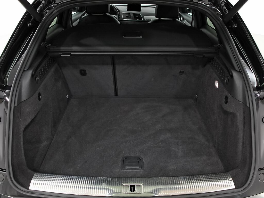 Audi Q3 Black lin 2.0 TFSI 132kW(180CV) qua S tr 9