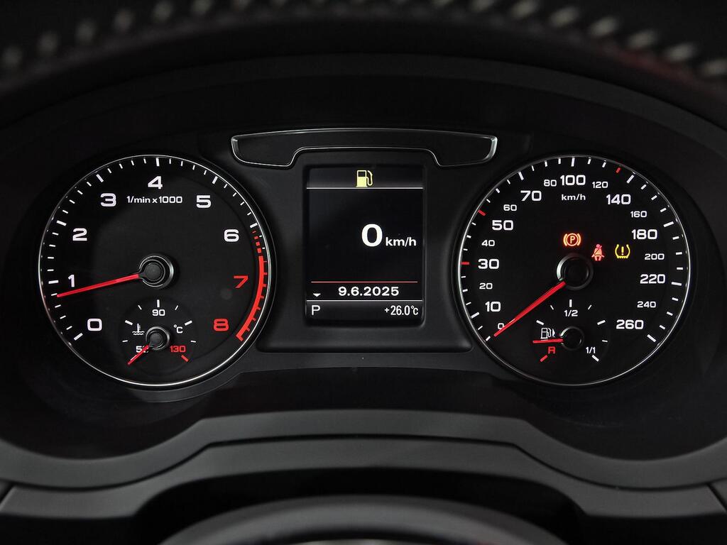 Audi Q3 Black lin 2.0 TFSI 132kW(180CV) qua S tr 16