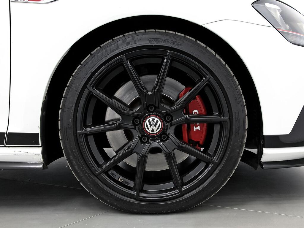 Volkswagen Golf GTI Clubsport 2.0 TSI 265CV BMT DSG 10