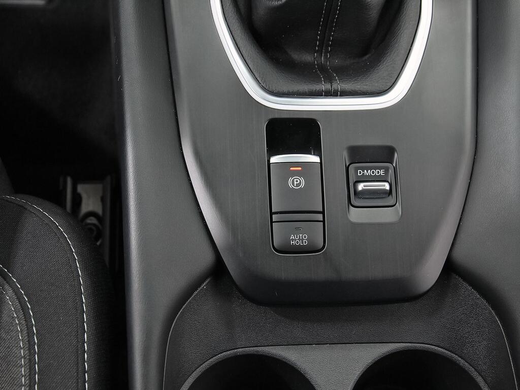 Nissan Qashqai DIG-T 103kW N-Connecta 31