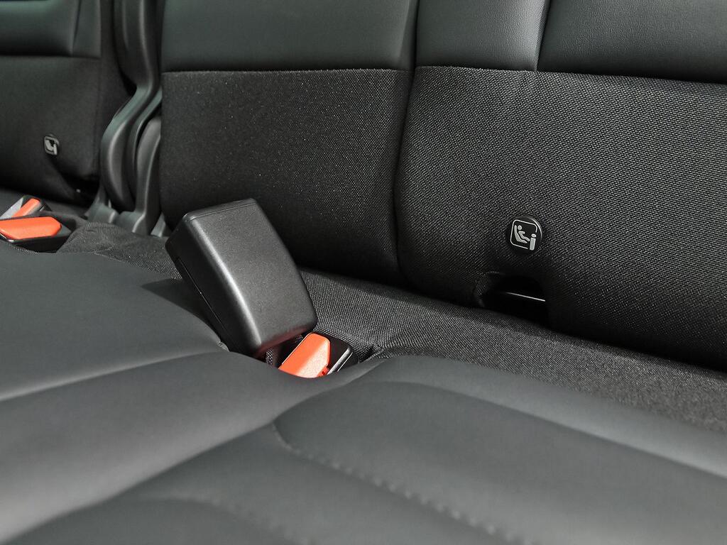 Citroën C3 Aircross PureTech 81kW (110CV) Shine Pack 32