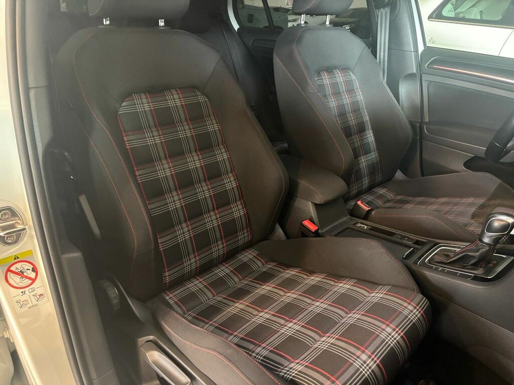 Volkswagen Golf GTI Performance 2.0 TSI 180kW(245CV) DSG 14