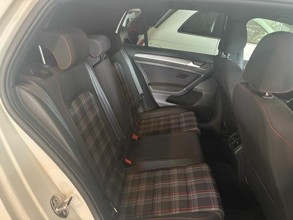 Volkswagen Golf GTI Performance 2.0 TSI 180kW(245CV) DSG 12