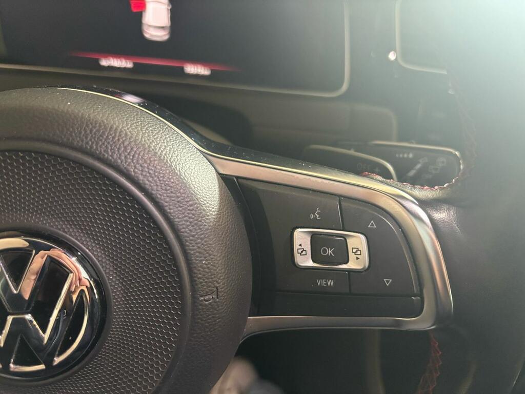 Volkswagen Golf GTI Performance 2.0 TSI 180kW(245CV) DSG 13