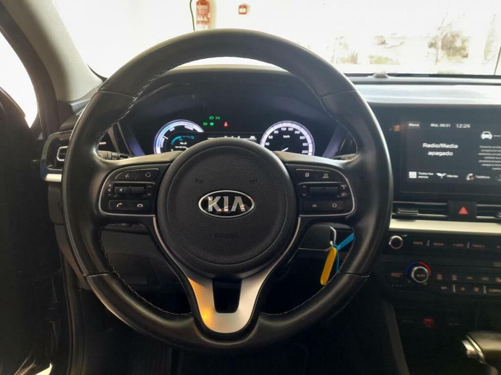 Kia Niro 1.6 GDi HEV 104kW (141CV) Concept 14