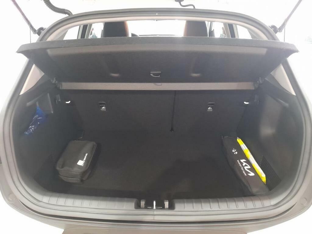 Kia Stonic 1.0 T-GDi 74kW MHEV MT Style Edition 9