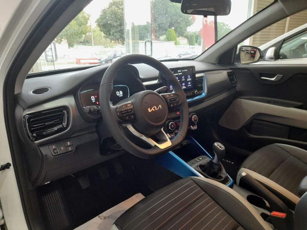 Kia Stonic 1.0 T-GDi 74kW MHEV MT Style Edition 14