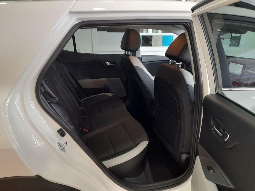 Kia Stonic 1.0 T-GDi 74kW MHEV MT Style Edition 15