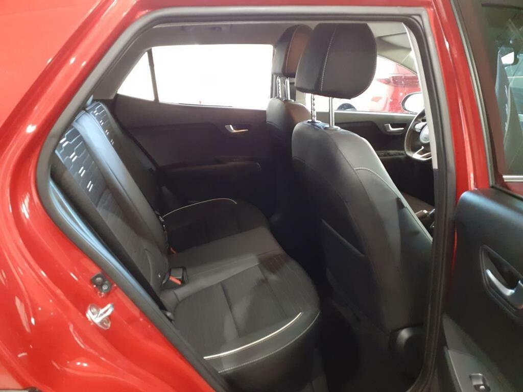 Kia Stonic 1.0 T-GDi 74kW (100CV) MHEV MT GT Line 12