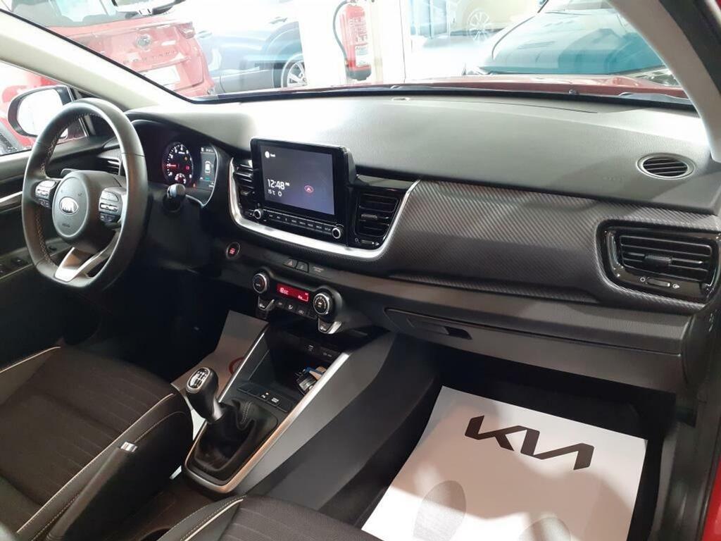Kia Stonic 1.0 T-GDi 74kW (100CV) MHEV MT GT Line 11
