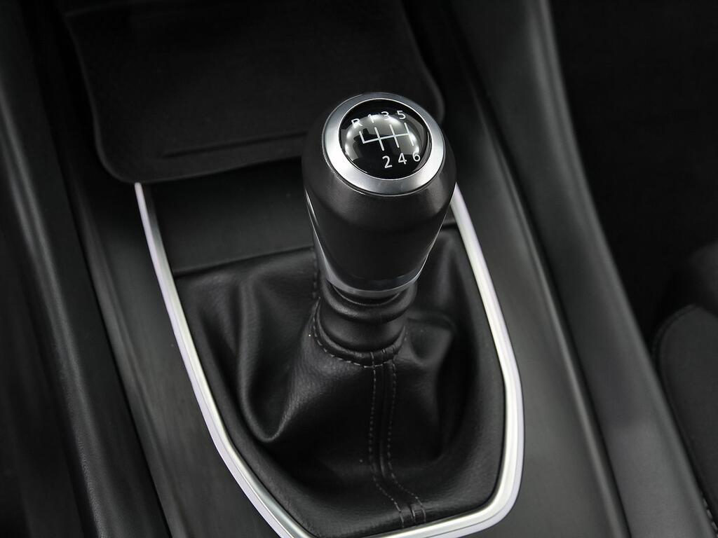 Nissan Qashqai DIG-T 103kW N-Connecta 31