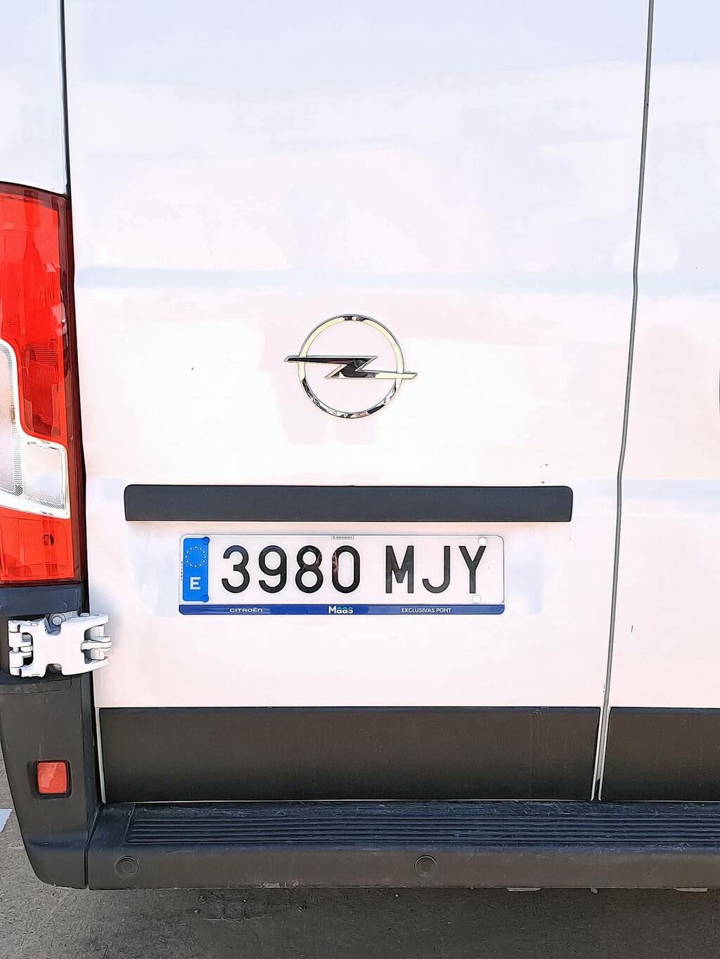 Opel Movano FG 2.2 BLUEHDI 140 L3H2 3.5T BASE 4P 34