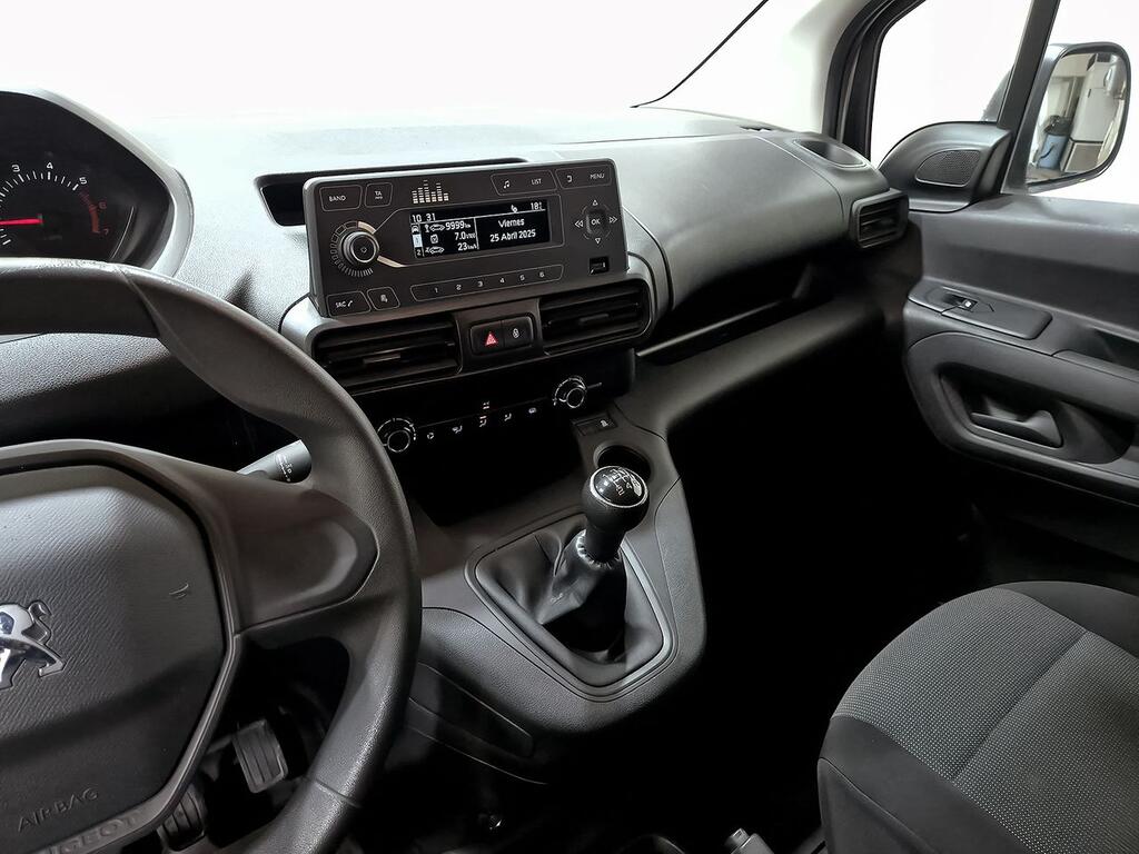 Peugeot Partner FG 1.5 BLUEHDI 100 PRO STANDARD 3P 600 KG 27
