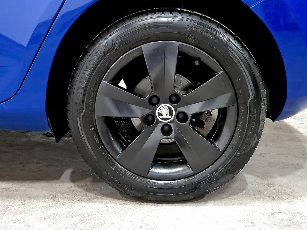 Skoda Fabia 1.0 TSI 70KW (95cv) Black Edition 8
