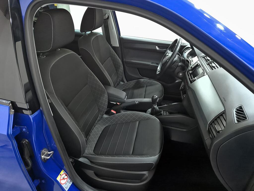 Skoda Fabia 1.0 TSI 70KW (95cv) Black Edition 5