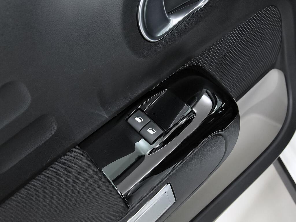 Citroën C3 PureTech 60KW (83CV) C-Series 13