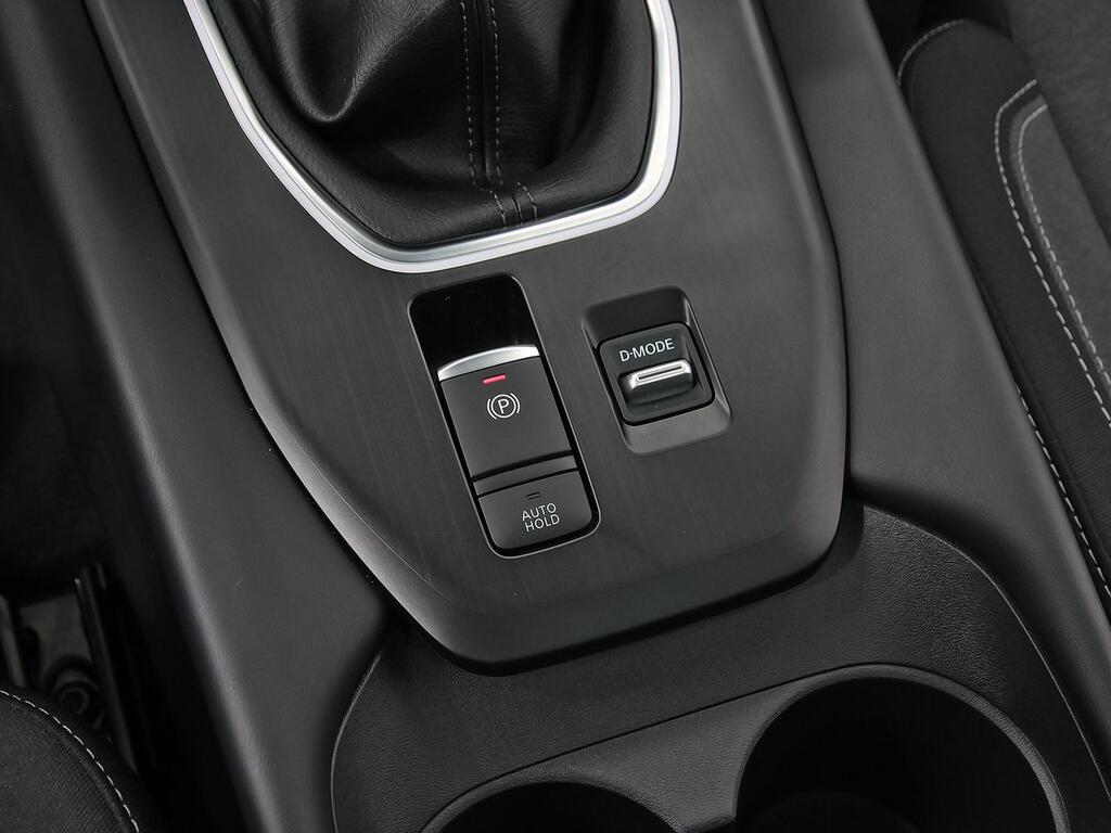 Nissan Qashqai DIG-T 103kW N-Connecta 30