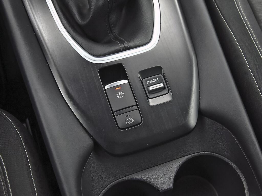 Nissan Qashqai DIG-T 103kW N-Connecta 29