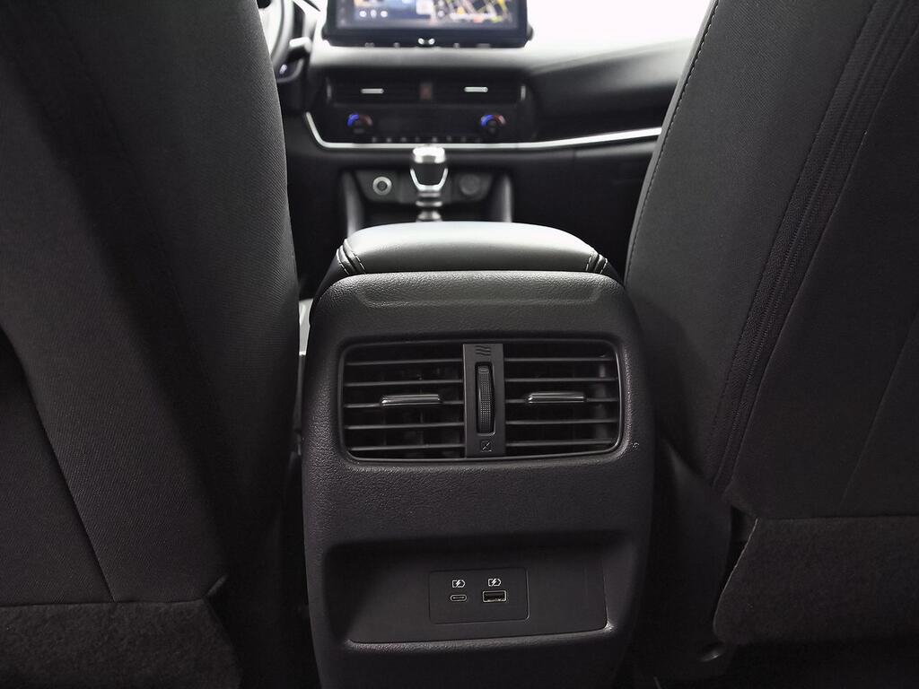 Nissan Qashqai DIG-T 103kW N-Connecta 33
