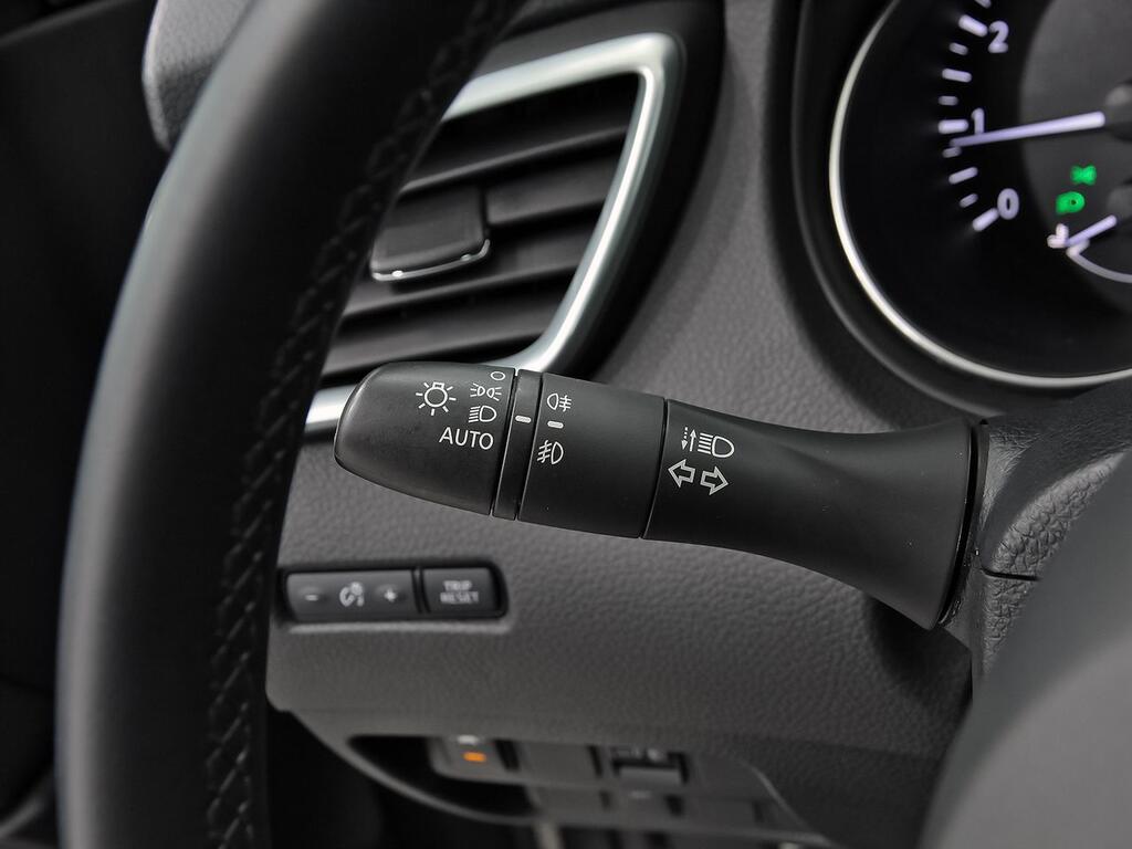 Nissan Qashqai DIG-T 103 kW (140 CV) E6D N-CONNECTA 13