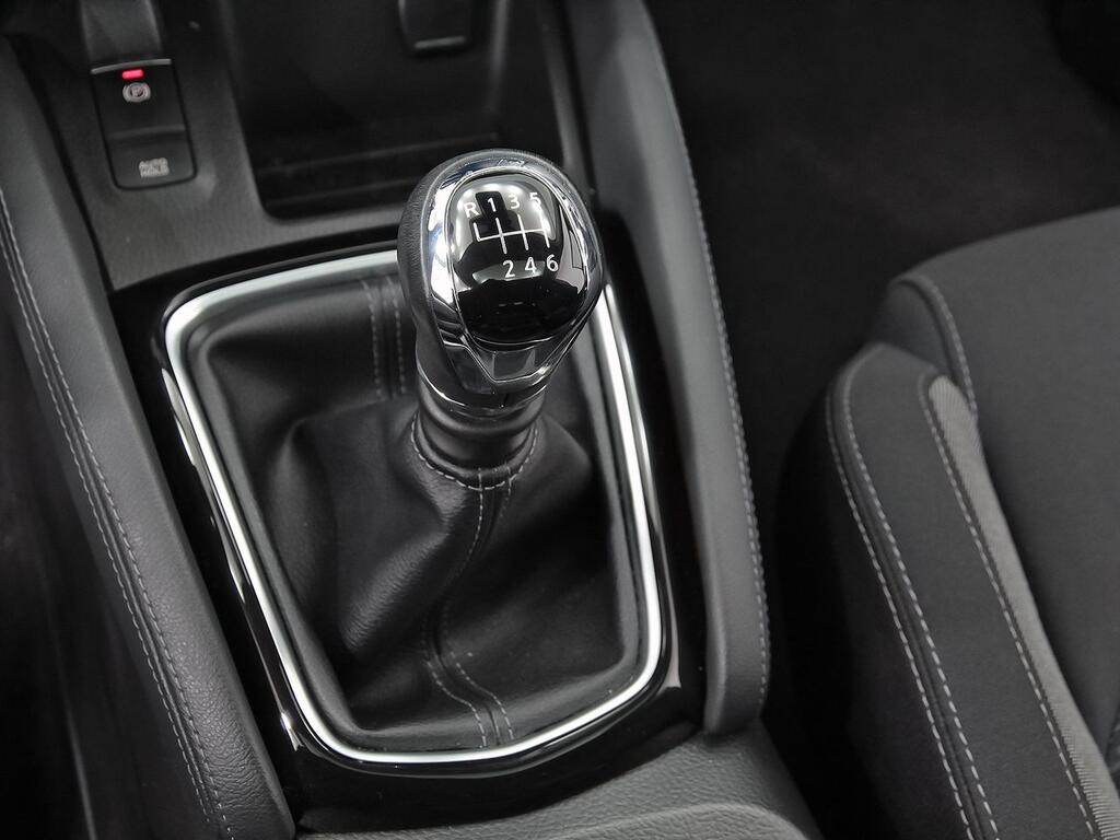Nissan Qashqai DIG-T 103 kW (140 CV) E6D N-CONNECTA 26