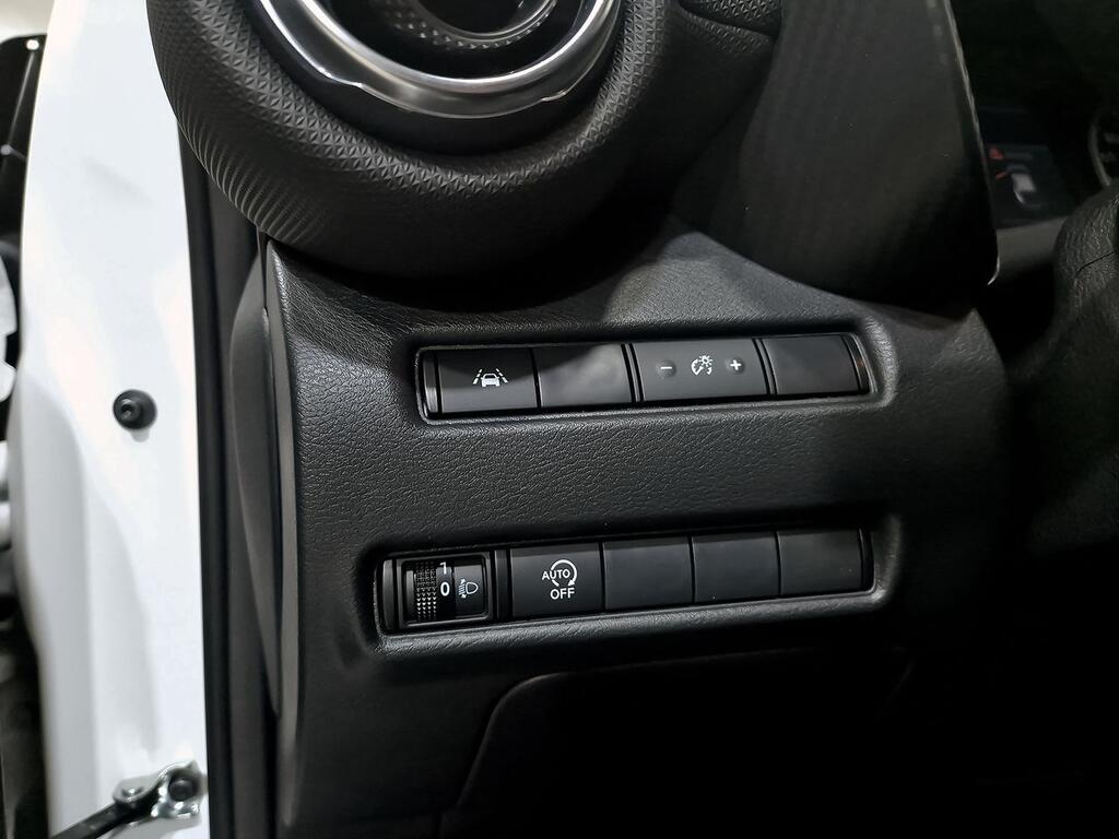 Nissan Juke DIG-T 84 kW (114 CV) 6M/T Acenta 12