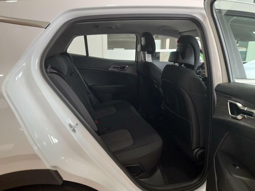 Kia Sportage 1.6 T-GDi MHEV 110kW (150CV) Drive 4x2 13