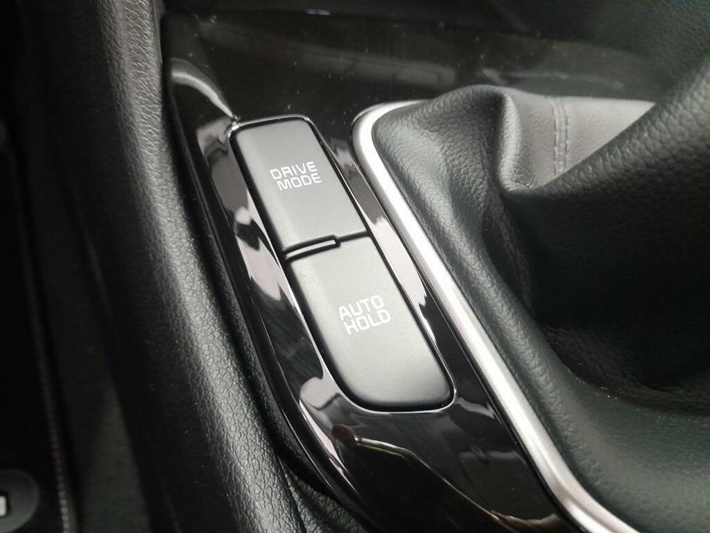 Kia Sportage 1.6 T-GDi 118kW (160CV) Drive 17″ 24