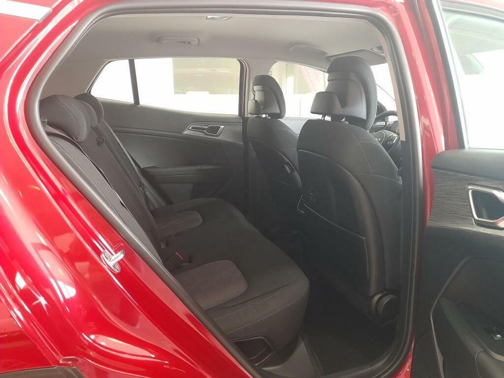 Kia Sportage 1.6 T-GDi 118kW (160CV) Drive 17″ 11