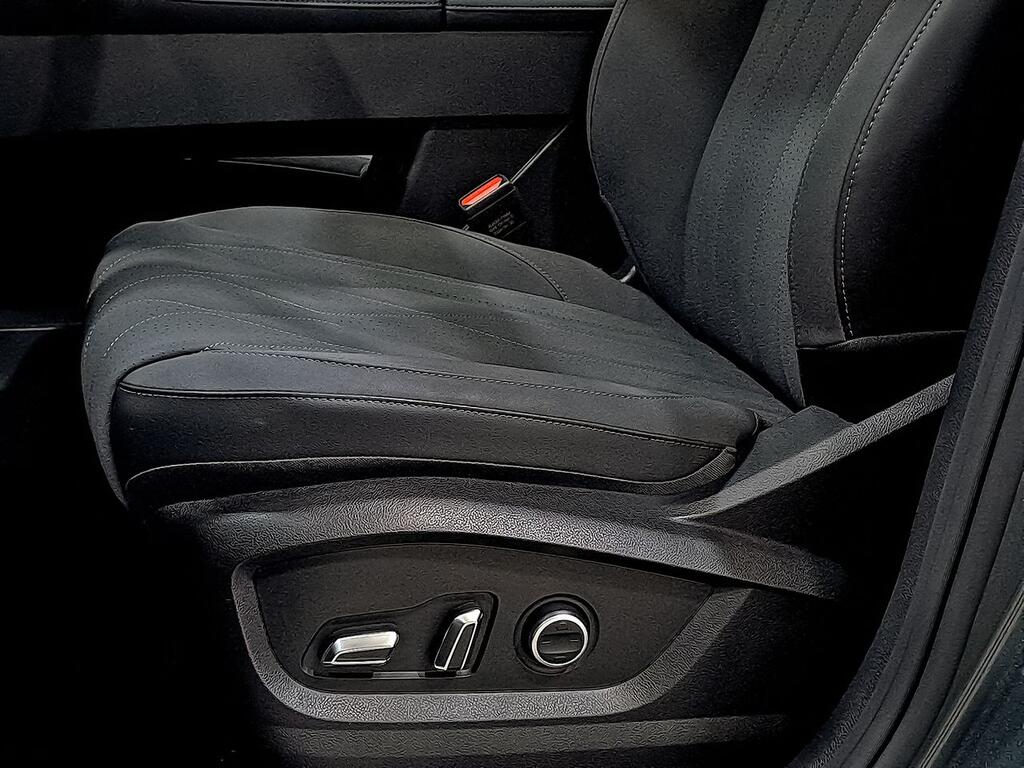 Ebro S800 1.6 TGDI Luxury 7 DCT 15