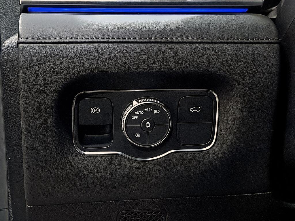 Ebro S800 1.6 TGDI Luxury 7 DCT 16