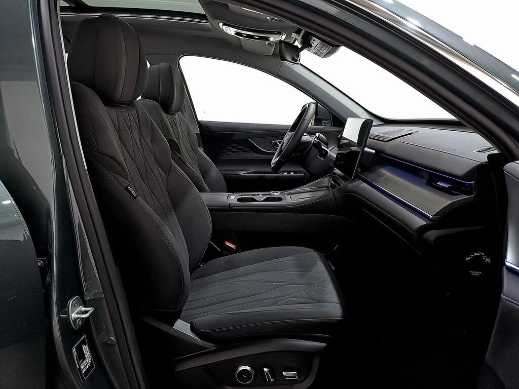 Ebro S800 1.6 TGDI Luxury 7 DCT 7