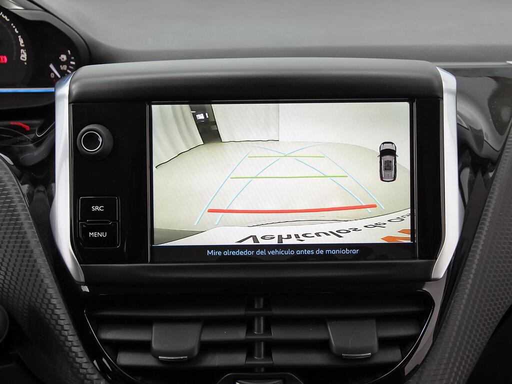 Peugeot 2008 Allure 1.2 PureTech 96KW (130CV) 20