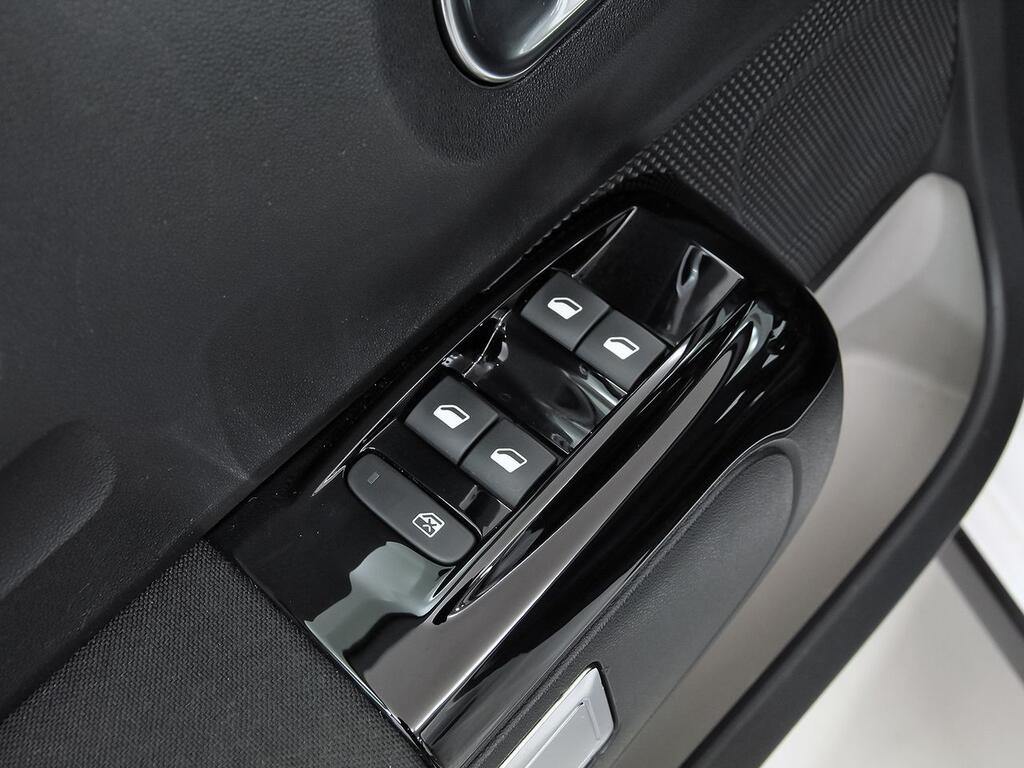 Citroën C3 PureTech 60KW (83CV) Feel Pack 13
