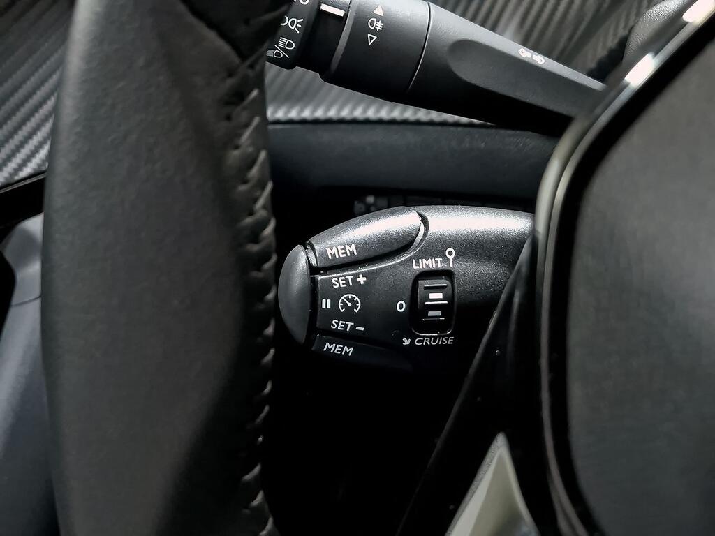 Peugeot 2008 Active Puretech 100 S&S 6 Vel. MAN 16