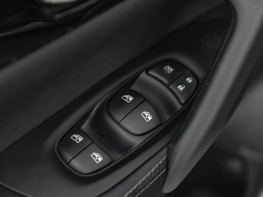 Nissan Qashqai DIG-T 116 kW (160 CV) E6D DCT N-CONNECTA 32