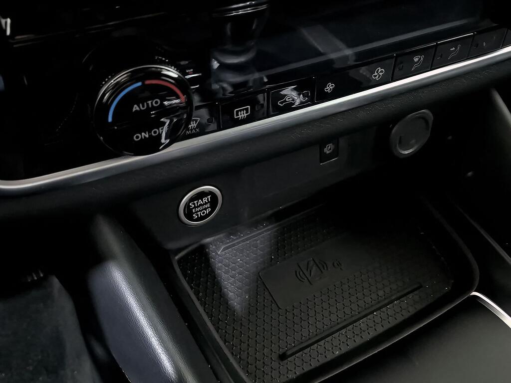 Nissan Qashqai DIG-T 103kW N-Connecta 28