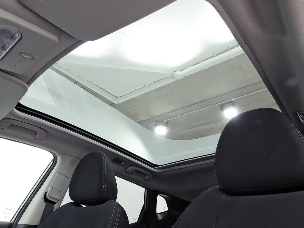 Nissan Qashqai DIG-T 103 kW (140 CV) E6D N-CONNECTA 32