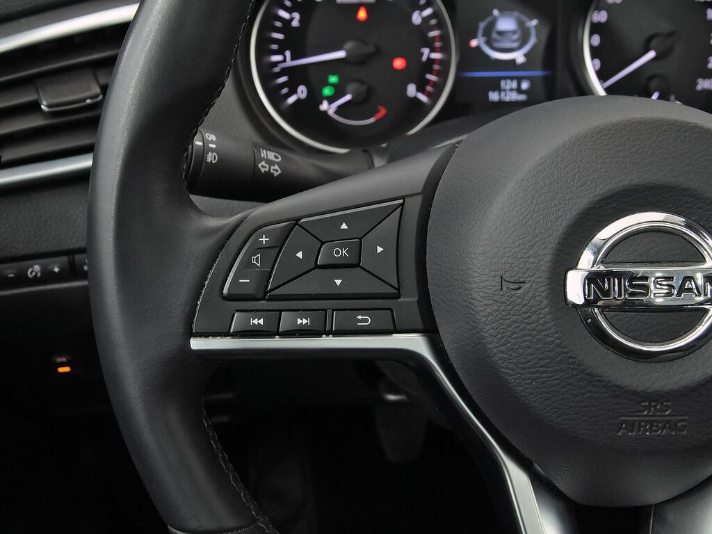Nissan Qashqai DIG-T 103 kW (140 CV) E6D N-CONNECTA 18