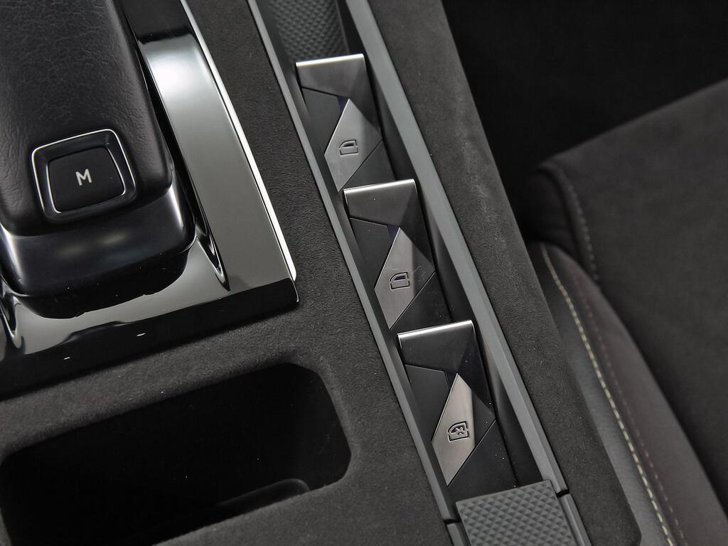 DS Automobiles DS 7 BlueHDi DE 96kW (130CV) AT. PERF.LINE 29