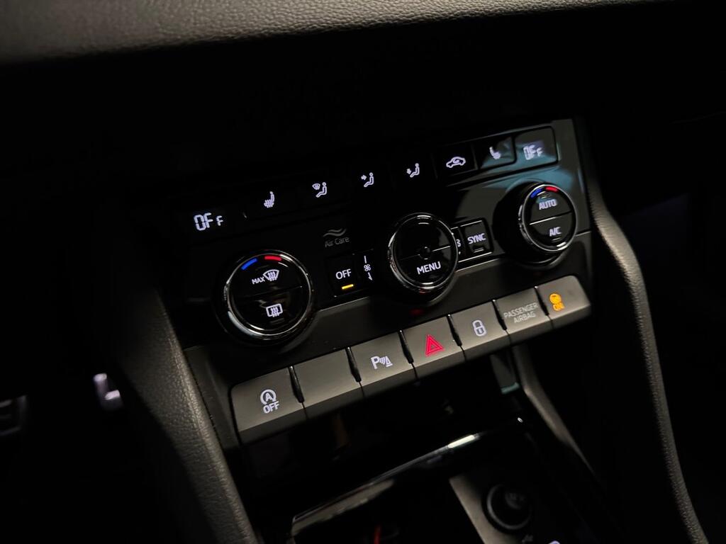 Skoda Karoq 2.0 TDI 110kW (150CV) Sportline 11